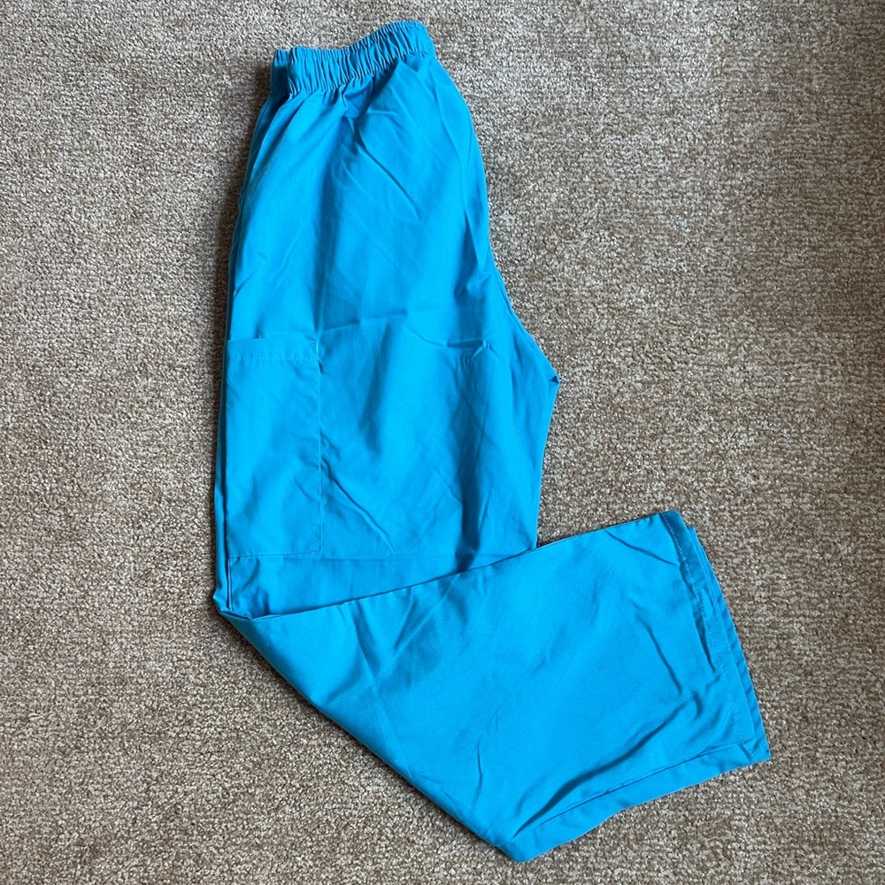 Luv Scrubs Blue Drawstring Bootcut Flare Women’s Scrub Pants, Medium Petite